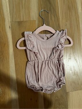 Kyte BABY Blush Pink Ruffle One-Piece Bodysuit